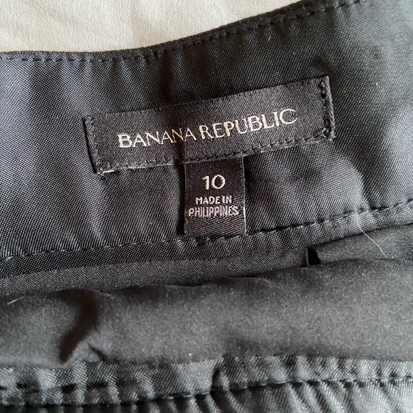 Banana Republic Skirt, Sz 10 - Picture 2 of 4